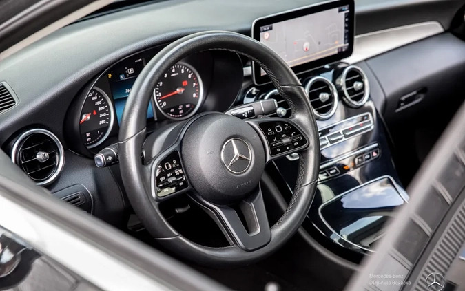 Mercedes-Benz Klasa C cena 109000 przebieg: 51923, rok produkcji 2019 z Zabłudów małe 232